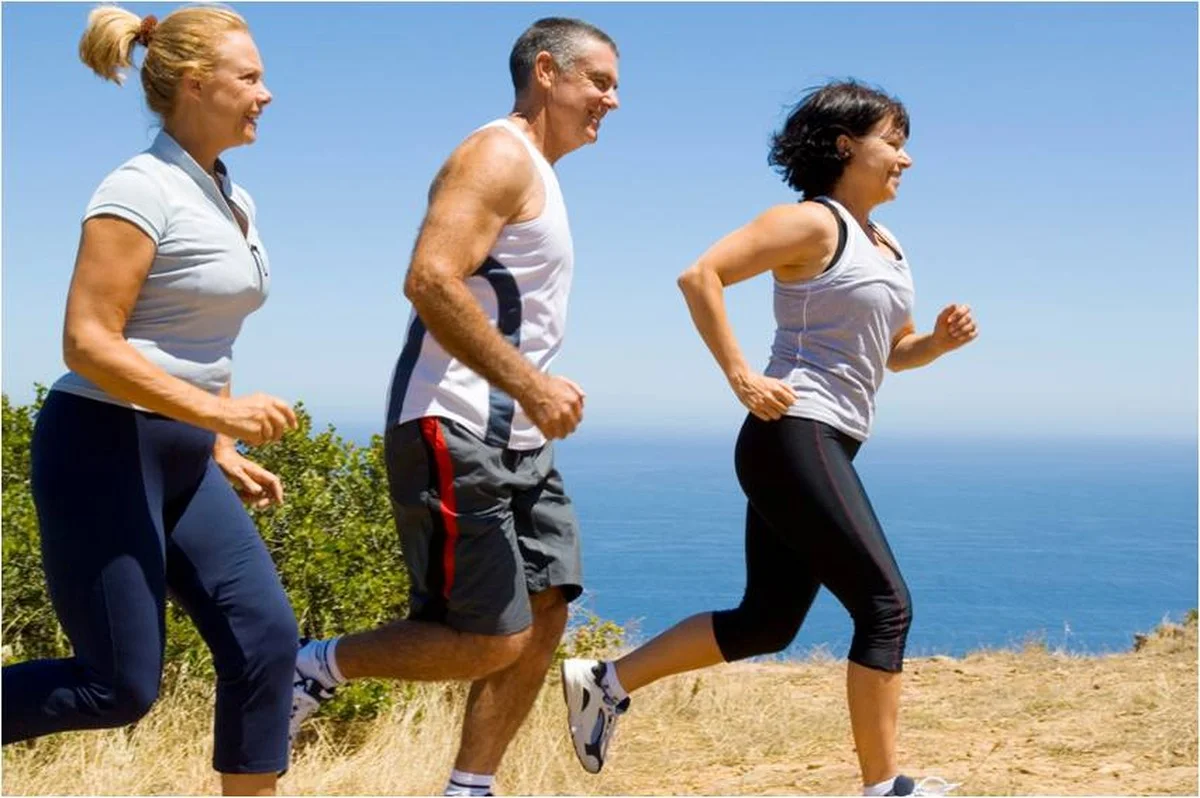 Pourquoi les femmes réussissent ce défi surprenant sans les mains que les hommes ratent (et comment y arriver) - image 2