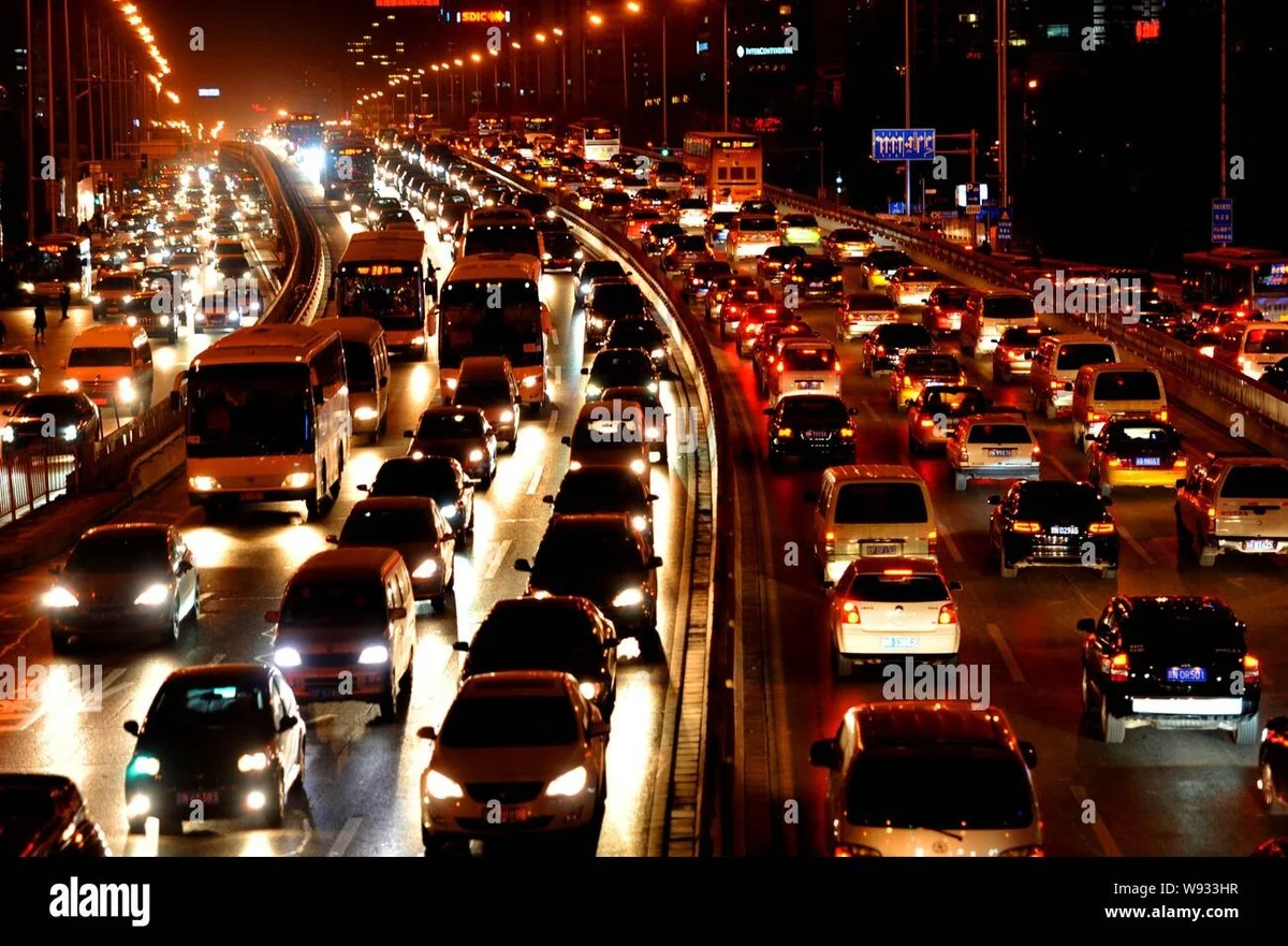 Pourquoi mettre une éponge sous le pot de fleurs est la solution secrète des pros - image 1