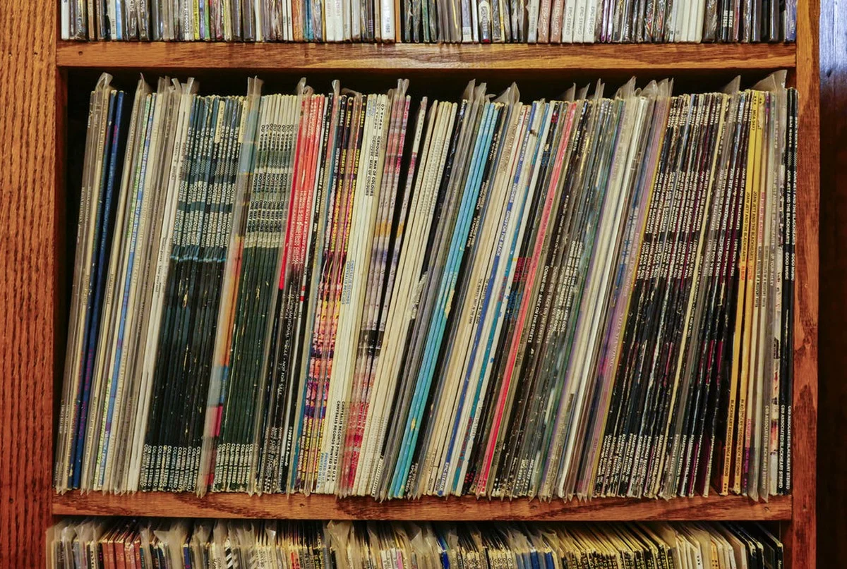 Comment un DJ de BAYERN 1 gère des milliers de vinyles et évite les télé-crochets - image 2