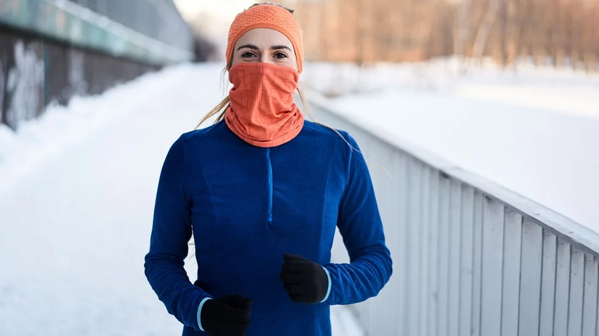 Pourquoi les joggeurs expérimentés ne portent pas d'écharpe avant -10°C, et ce qu'ils mettent sur la tête