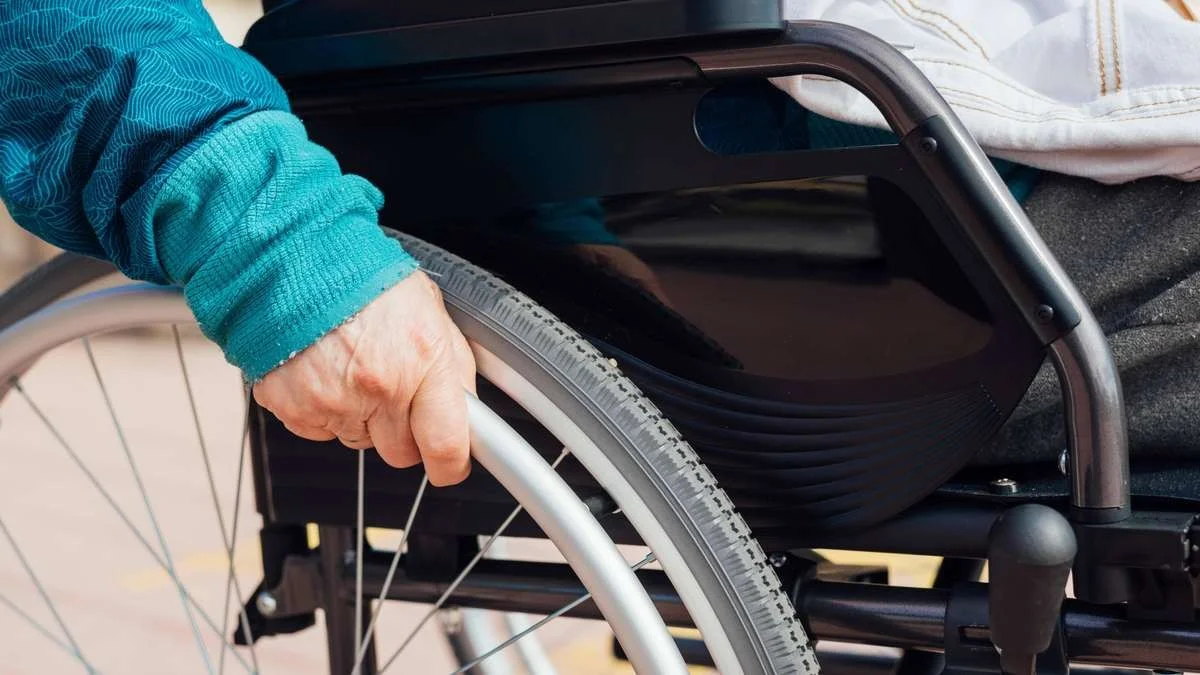 Comment le taux d'invalidité change la pension alimentaire et le droit au logement après un divorce