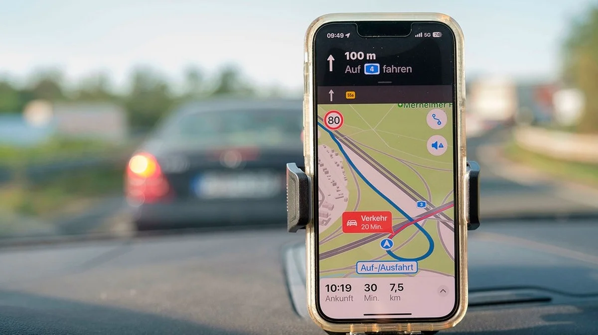 J'ai testé leur "secret" : pourquoi Google Maps invente des barrages routiers qui n'existent pas