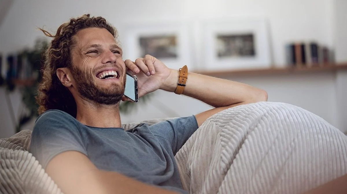 Le coup de fil qui a mal tourné : comment un auditeur de radio a atterri sur une ligne érotique au lieu d'un quiz musical