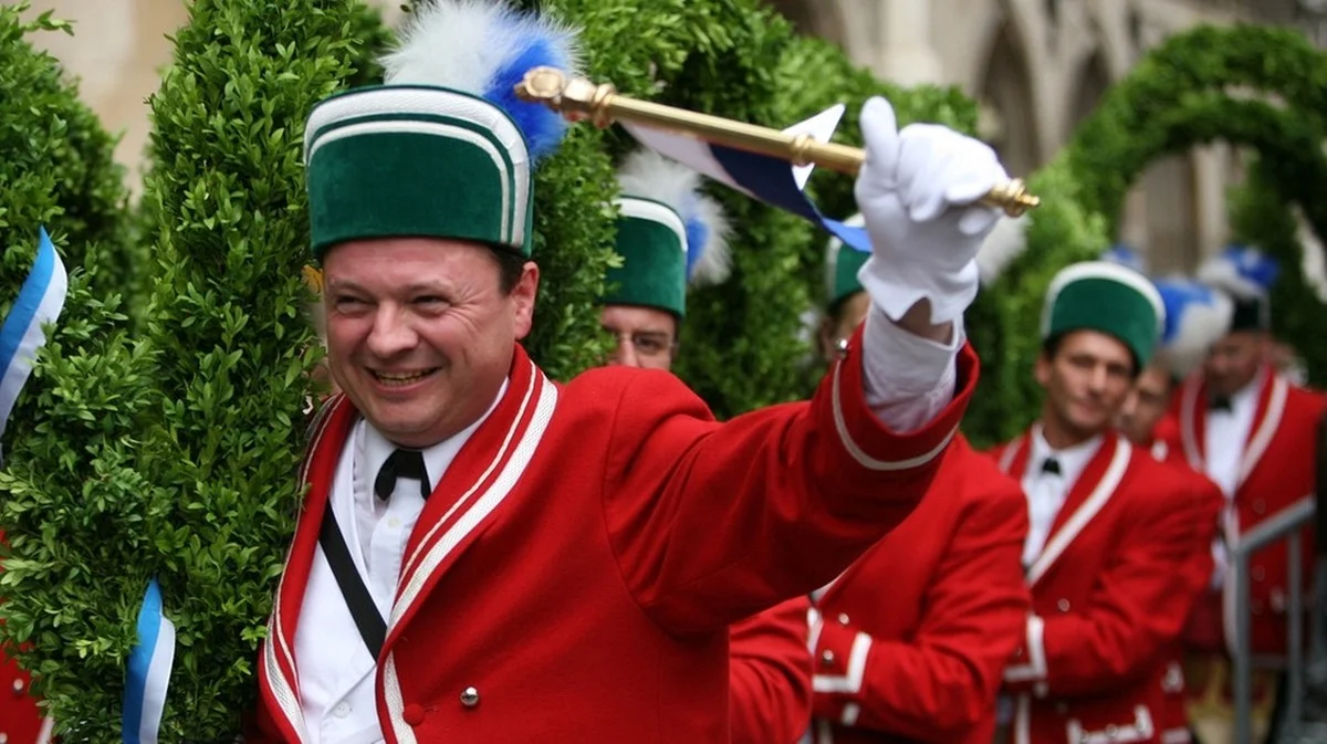 Pourquoi les bavarois mettent cet objet secret au fond de leurs pots tous les sept ans