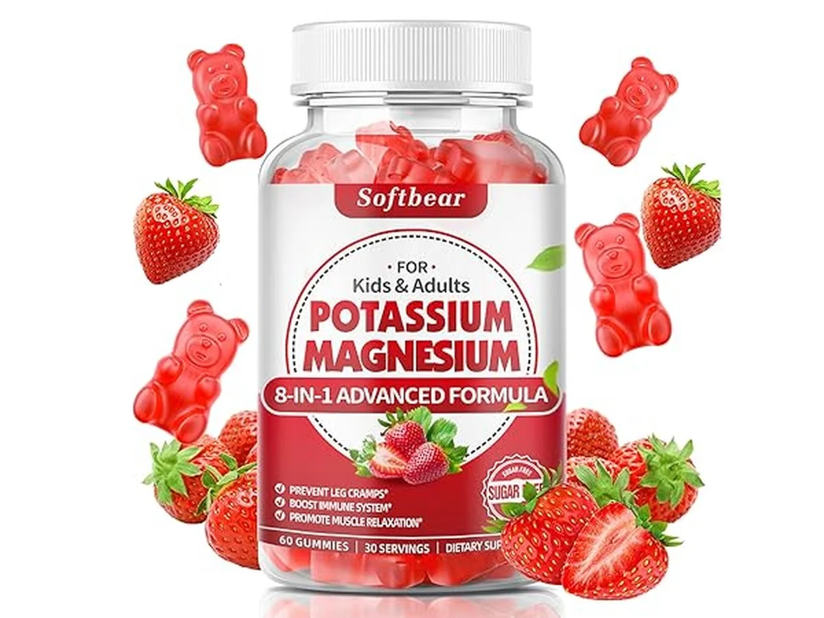 despeluresdeban-gen-3.webp Des pelures de bananes enterrées sous les fraisiers ? Le secret d